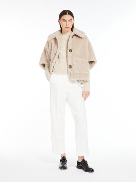 Бежеве пончо Max Mara з альпаки та вовни: фото 3 - Invogue
