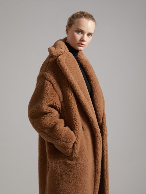 Темно-бежеве пальто Max Mara Teddy Bear: фото 4 - Invogue