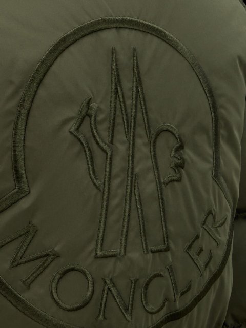 Зеленая куртка MONCLER ENFANT: фото 3 - Invogue