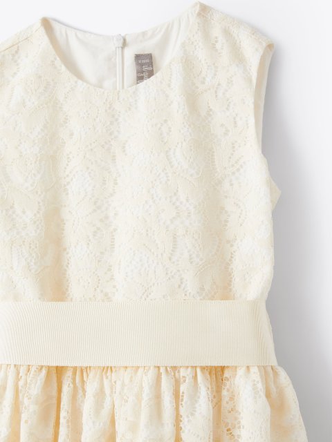 Молочное платье IL GUFO без рукавов: фото 3 - Invogue