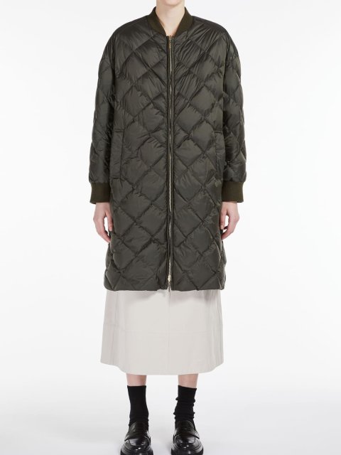 Зелений пуховик MAX MARA стьобаний: фото 1 - Invogue