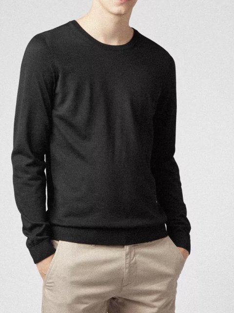 Чёрный свитер BOSS: фото 1 - Invogue