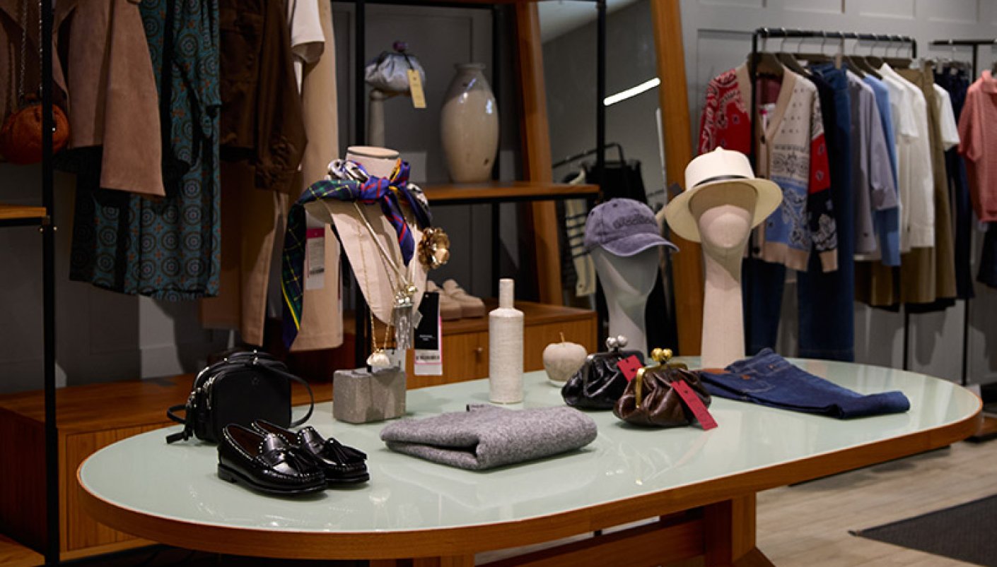 Магазин Weekend Max Mara - ЦУМ, 2-й поверх: фото 1 - Invogue