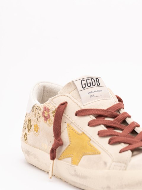 Бежеві снікерси Golden Goose: фото 3 - Invogue