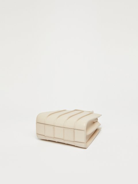 Кремовая сумка Max Mara кожаная: фото 5 - Invogue