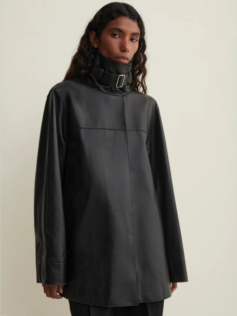 Чорна куртка ARMA зі шкіри: фото 2 - Invogue