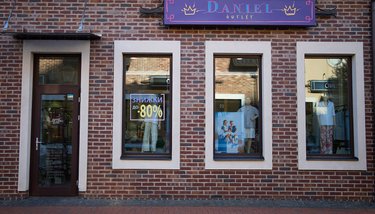 Магазин Daniel - Ходосеевка, Обуховское шоссе, 2: фото - Invogue