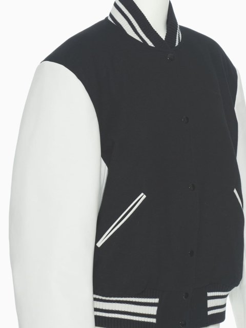 Черная куртка PUSHBUTTON с контрастными рукавами: фото 4 - Invogue