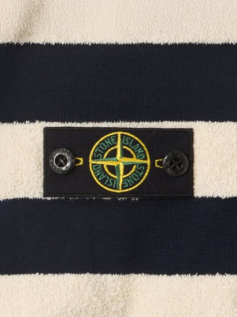Синий джемпер в полоску Stone Island из хлопка с нейлоном: фото 3 - Invogue