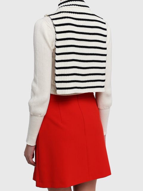 Белый воротник MAX&CO: фото 3 - Invogue