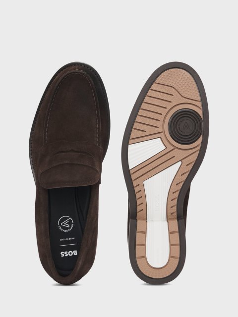 Темно-коричневі лофери BOSS замшеві: фото 4 - Invogue