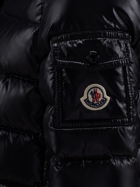 Чорне пальто MONCLER ENFANT : фото 4 - Invogue