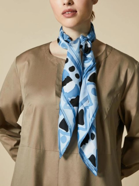 Синий платок MARINA RINALDI: фото 3 - Invogue