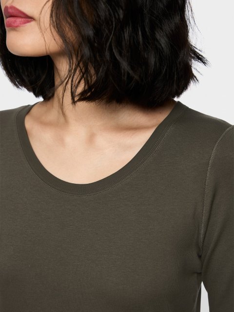 Оливкова футболка MARC CAIN з бавовни: фото 5 - Invogue