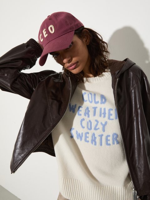 Бордова кепка MAX&CO з бавовни: фото 2 - Invogue