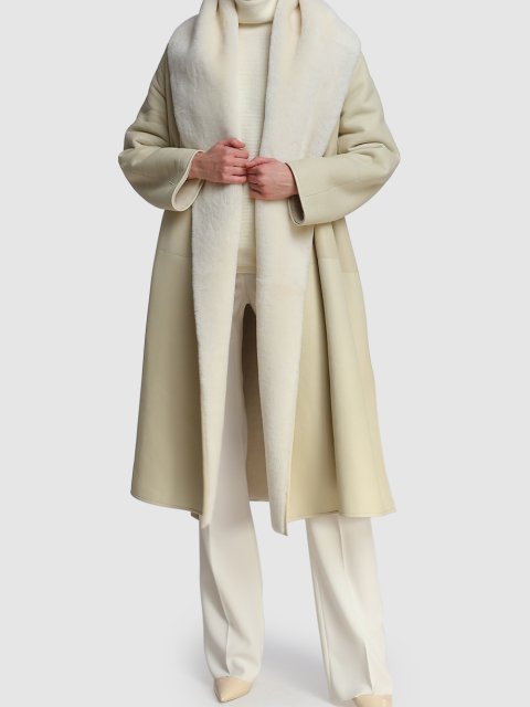 Белая дубленка MAX MARA: фото 1 - Invogue