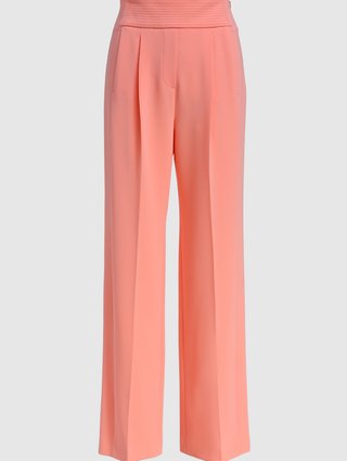 Розовые брюки MARC CAIN: фото - Invogue