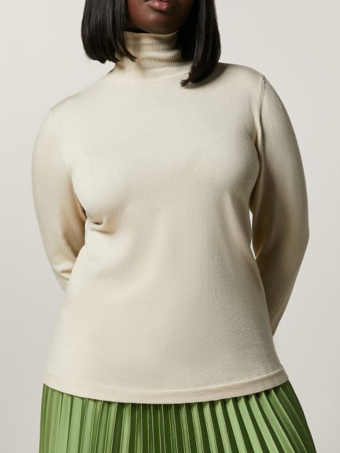 Кремовый свитер PERSONA: фото 1 - Invogue