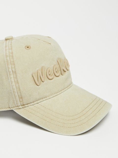 Кепка горчичного цвета WEEKEND ACCESSORIES с логотипом: фото 1 - Invogue