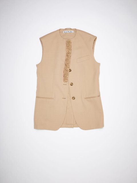 Бежевий жакет Acne Studios на ґудзиках: фото - Invogue