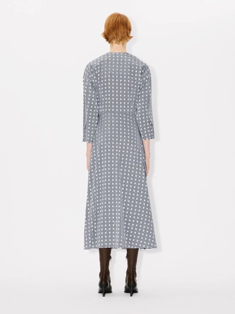 Серое платье Kenzo с традиционным японским узором: фото 2 - Invogue