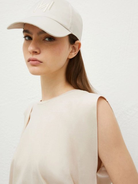 Белая кепка MARELLA: фото 1 - Invogue