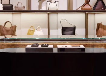 График работы магазинов Invogue на новогодние праздники 2025–2026: фото - Invogue