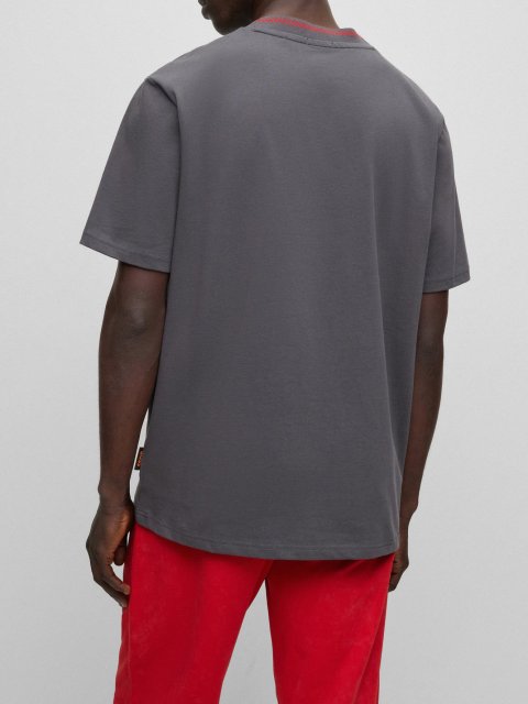 Темно-серая футболка BOSS: фото 2 - Invogue