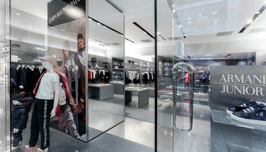 Магазин Emporio Armani - ТЦ "Mandarin Plaza", 4-й этаж: фото 6 - Invogue
