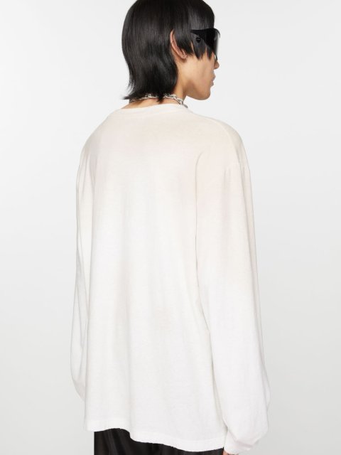 Белая футболка Acne Studios с длинным рукавом: фото 2 - Invogue