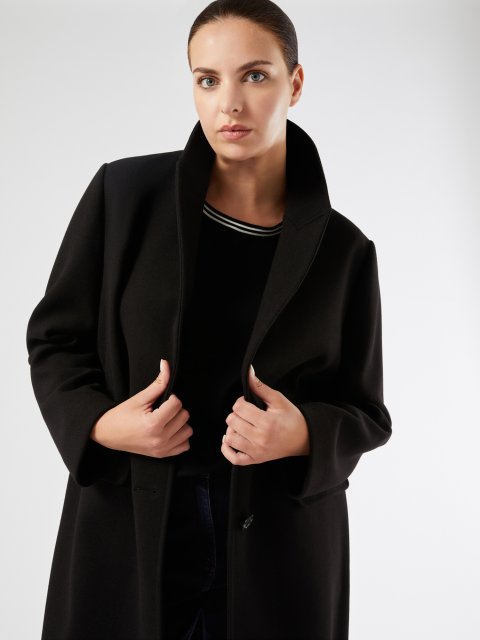 Черное пальто Persona из эластичного трикотажа: фото 2 - Invogue