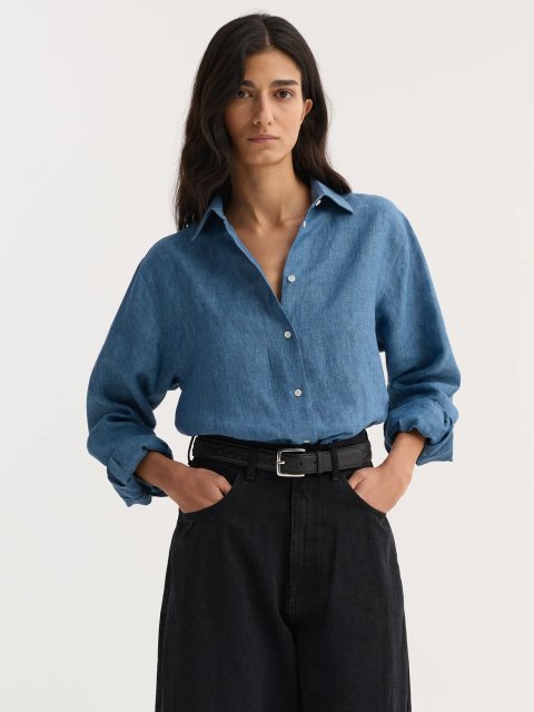 Синя сорочка Róhe з льону: фото 2 - Invogue