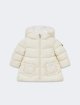 Кремова куртка MONCLER ENFANT : фото - Invogue