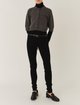 Чёрные леггинсы The Garment из шерсти и кашемира: фото - Invogue
