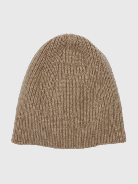 Бежевая шапка MAX MARA: фото - Invogue