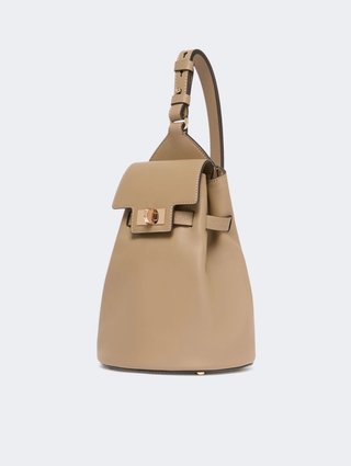 Бежевый рюкзак Max Mara из кожи: фото 1 - Invogue