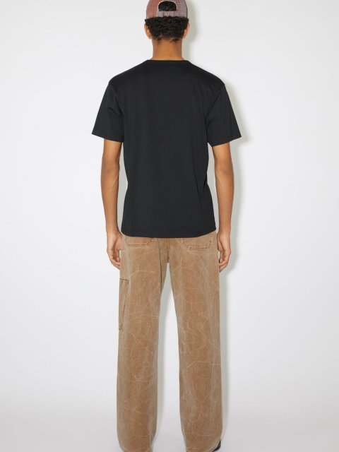 Черная футболка Acne Studios с нашивкой логотипа: фото 2 - Invogue