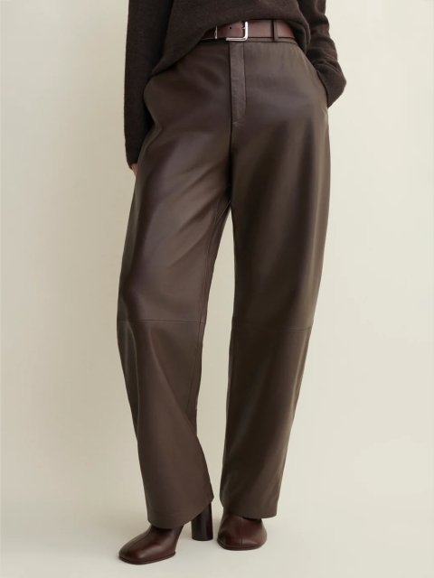 Коричневі брюки ARMA зі шкіри: фото 2 - Invogue