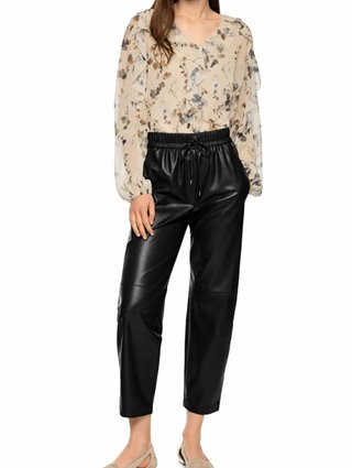 Черные брюки Marc Cain из полиэстера: фото 1 - Invogue