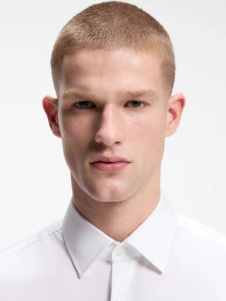 Біла сорочка BOSS з бавовни: фото 4 - Invogue