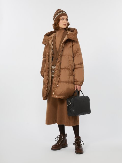 Світло-коричневий пуховик WEEKEND MAX MARA з капюшоном: фото 1 - Invogue