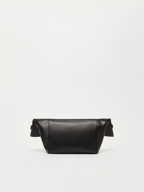 Черная сумка Max Mara из натуральной кожи: фото 2 - Invogue