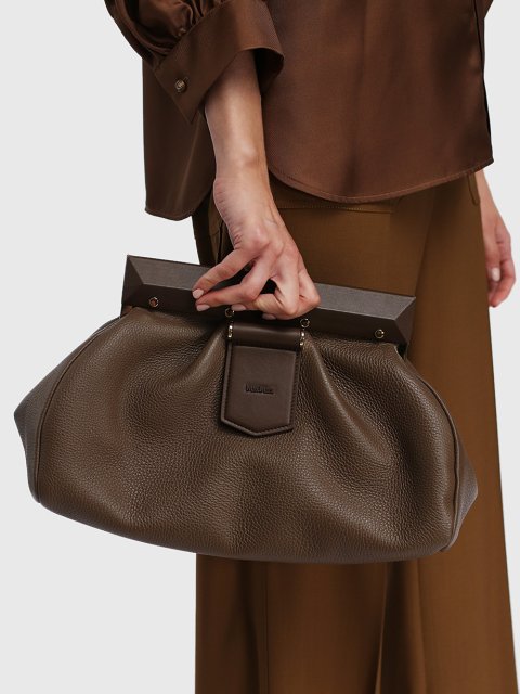 Коричневый клатч MAX MARA: фото 1 - Invogue