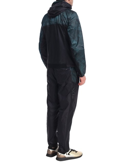 Чорна куртка BOSS : фото 1 - Invogue