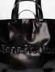 Черная сумка Acne Studios с логотипом: фото 5 - Invogue