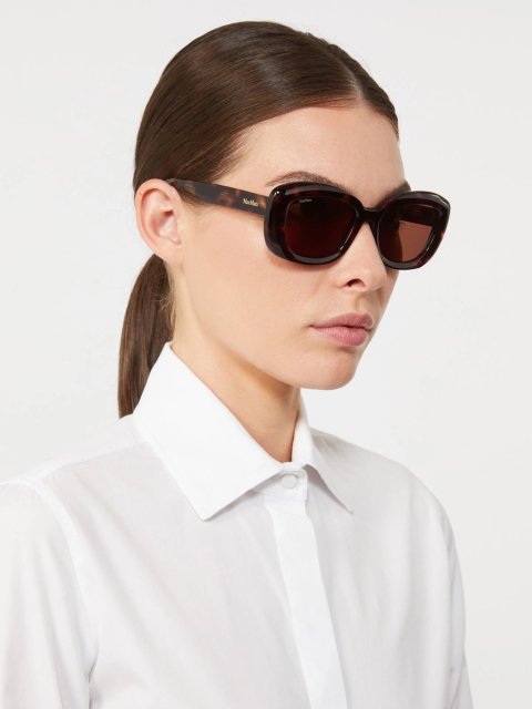 Коричневі сонцезахисні окуляри MAX MARA овальної форми: фото 1 - Invogue