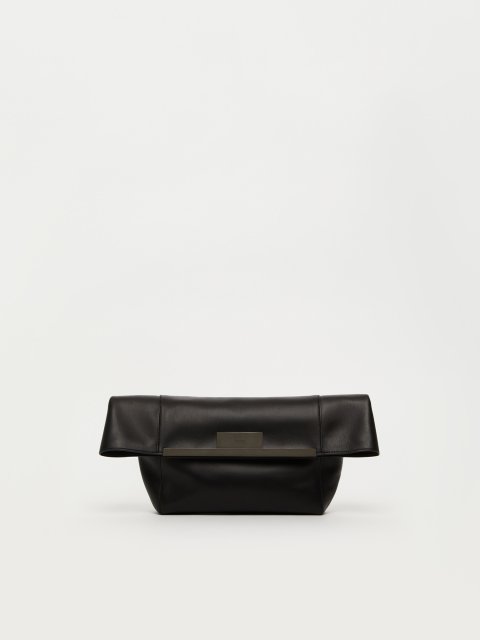 Черная сумка Max Mara из натуральной кожи: фото - Invogue