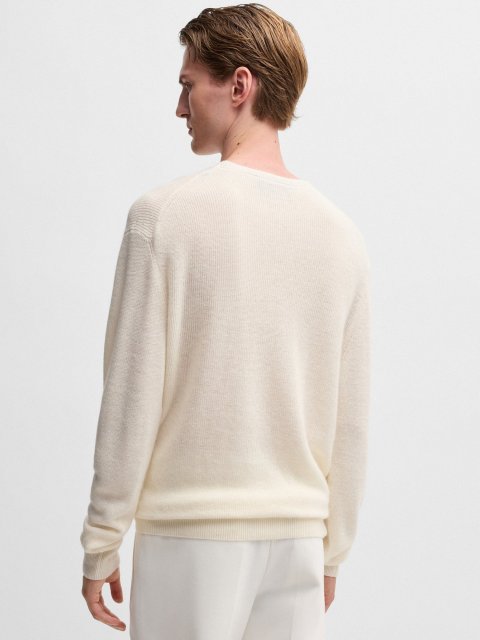 Белый свитер BOSS из льна и кашемира: фото 3 - Invogue