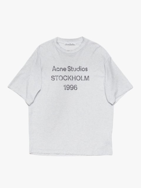 Серая футболка Acne Studios свободного кроя: фото - Invogue