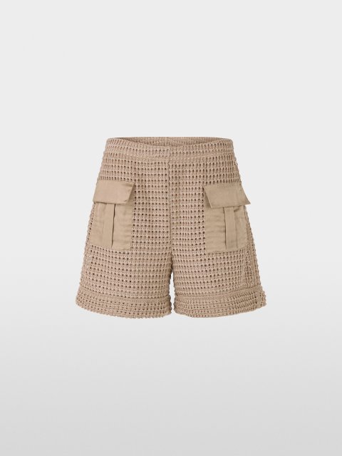 Бежевые шорты Marc Cain из смеси хлопка и вискозы: фото - Invogue